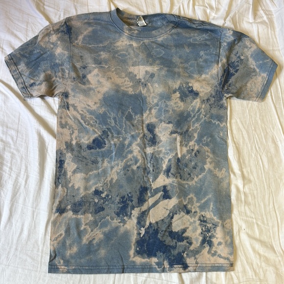 Matching sweatshirt and tshirt - Picture 2 of 2